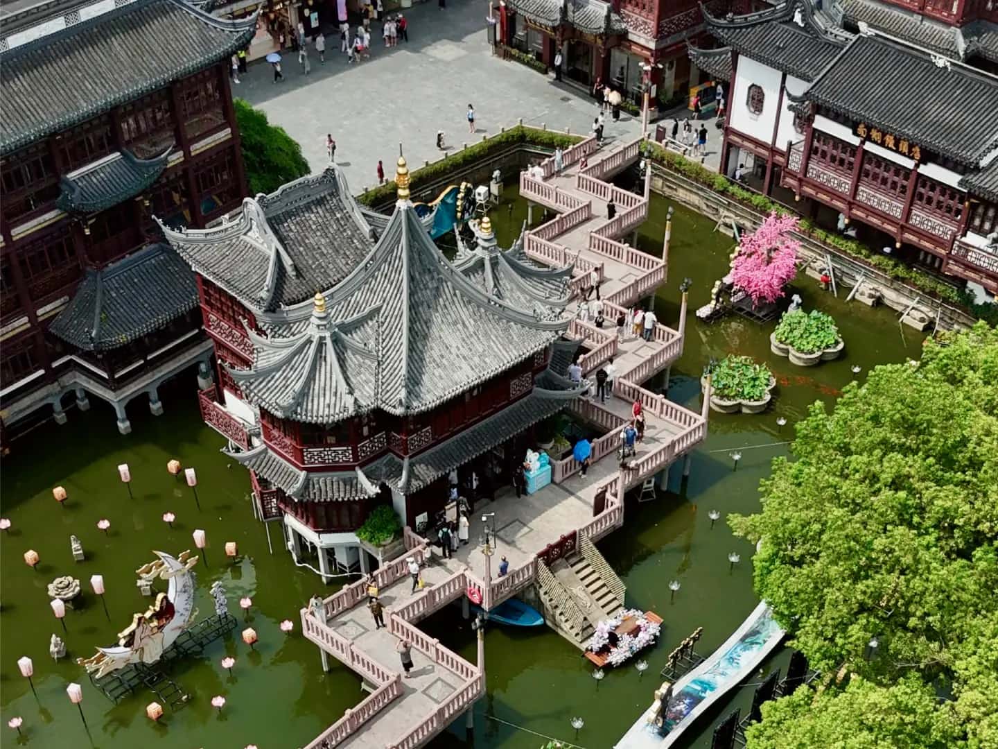 Yu Garden pavilion and Old City area on a Shanghai layover tour.