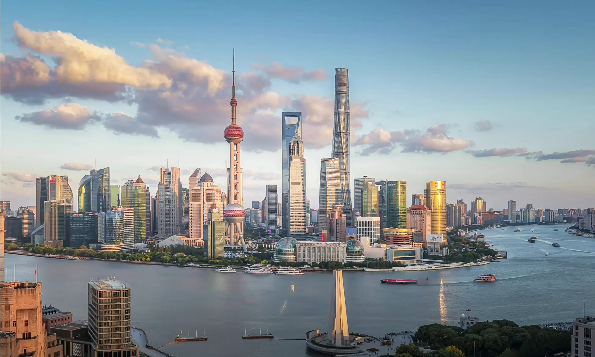 Shanghai city attractions guide path.