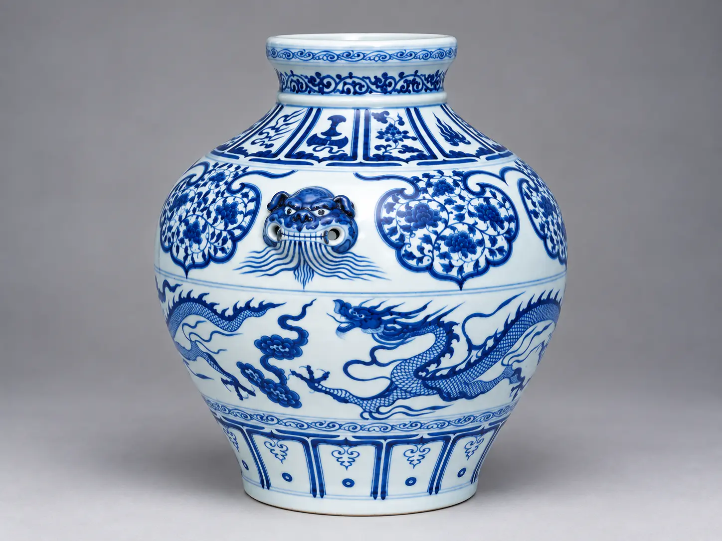 Ming dynasty blue-and-white porcelain dragon jar made at Jingdezhen