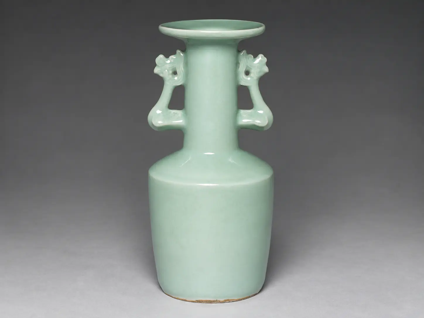 Botella de porcelana celadón de la dinastía Song del Sur