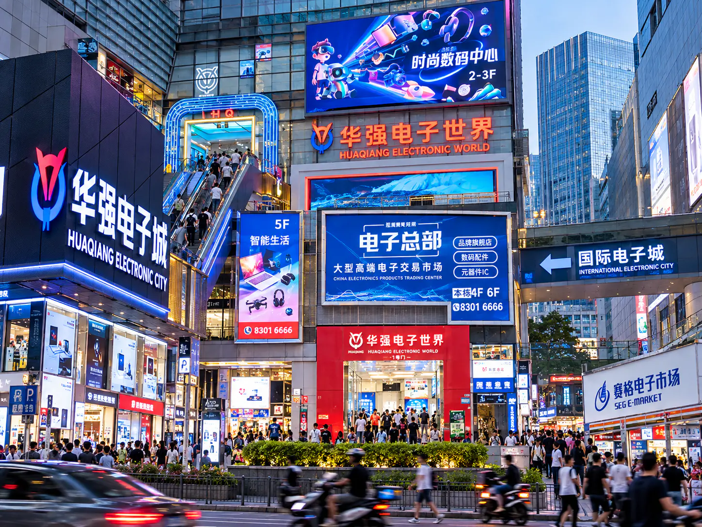 Distrito electrónico de Huaqiangbei en Shenzhen con centros comerciales de electrónica y letreros de mercados tecnológicos
