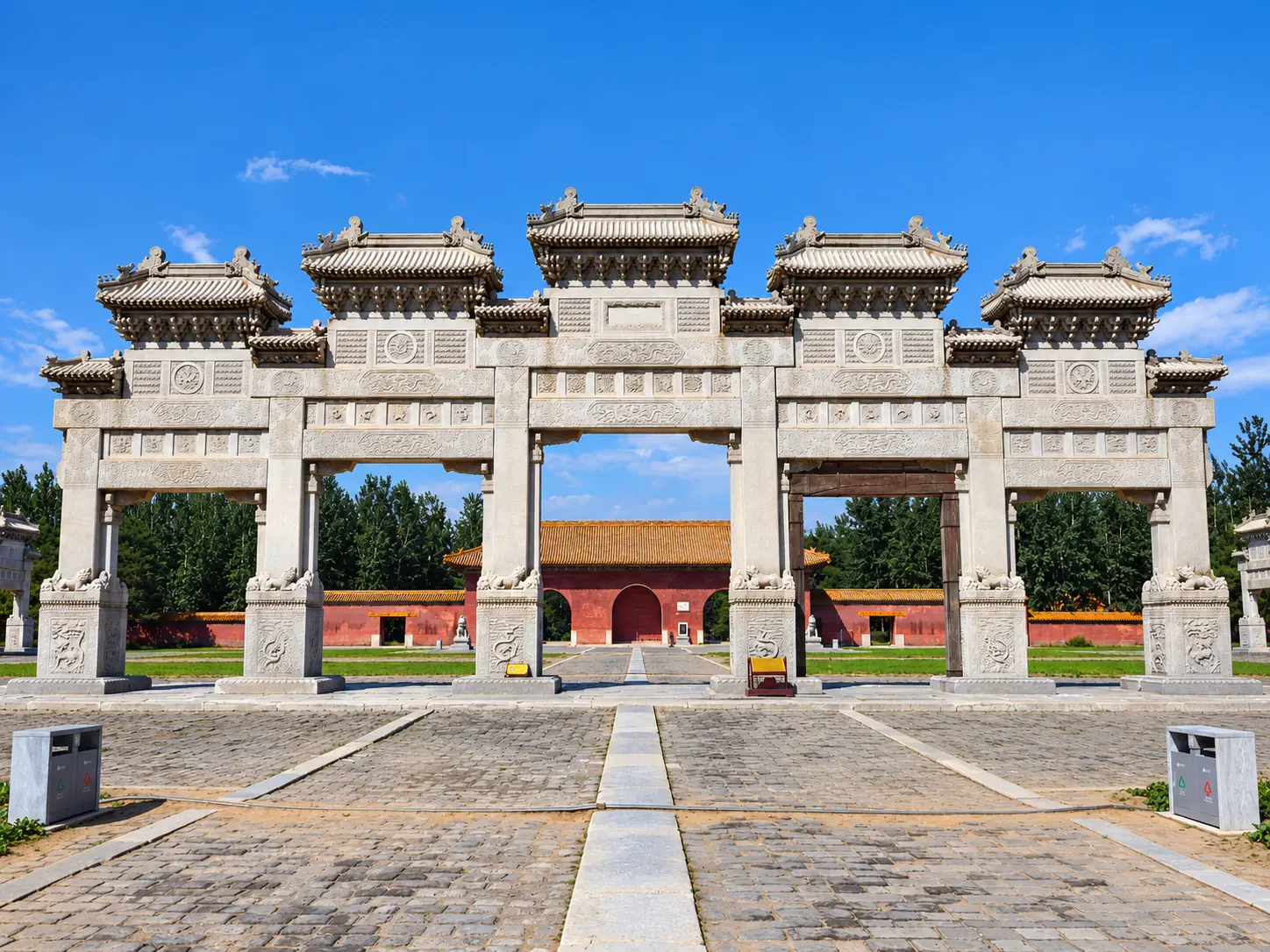 Stone paifang at the Western Qing Tombs in Yi County.